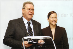 Caroline Berben &amp;amp;amp; Herr Scharf/KKH